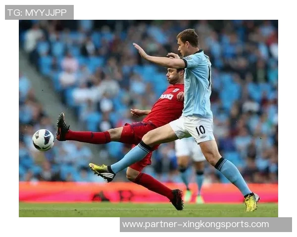 阿奎罗与哲科的巅峰对决谁能在进攻之王的争夺中胜出